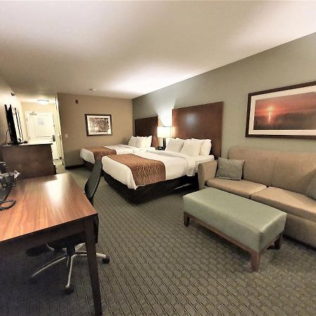 Amerivu Inn And Suites - Chisago City Exterior photo